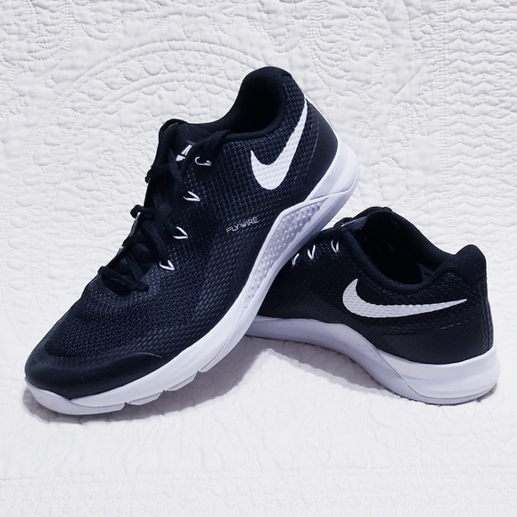 nike flywire trainers